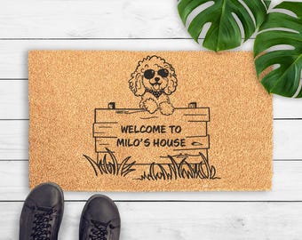 Anpassad hunddörrmatta - Hundälskare present - Cockapoo & Doodle dörrmatta - Välkommen till vårt hus personlig hundmatta - Nytt hem present - Hundmamma present