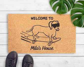 Personalized Dachshund Doormat - Funny Sausage Dog Welcome Mat - Dog Lover Gift
