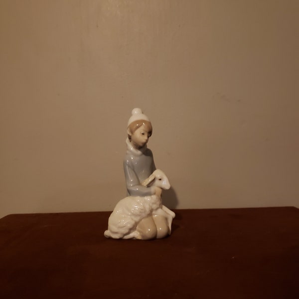 Vintage LLadro Figurine