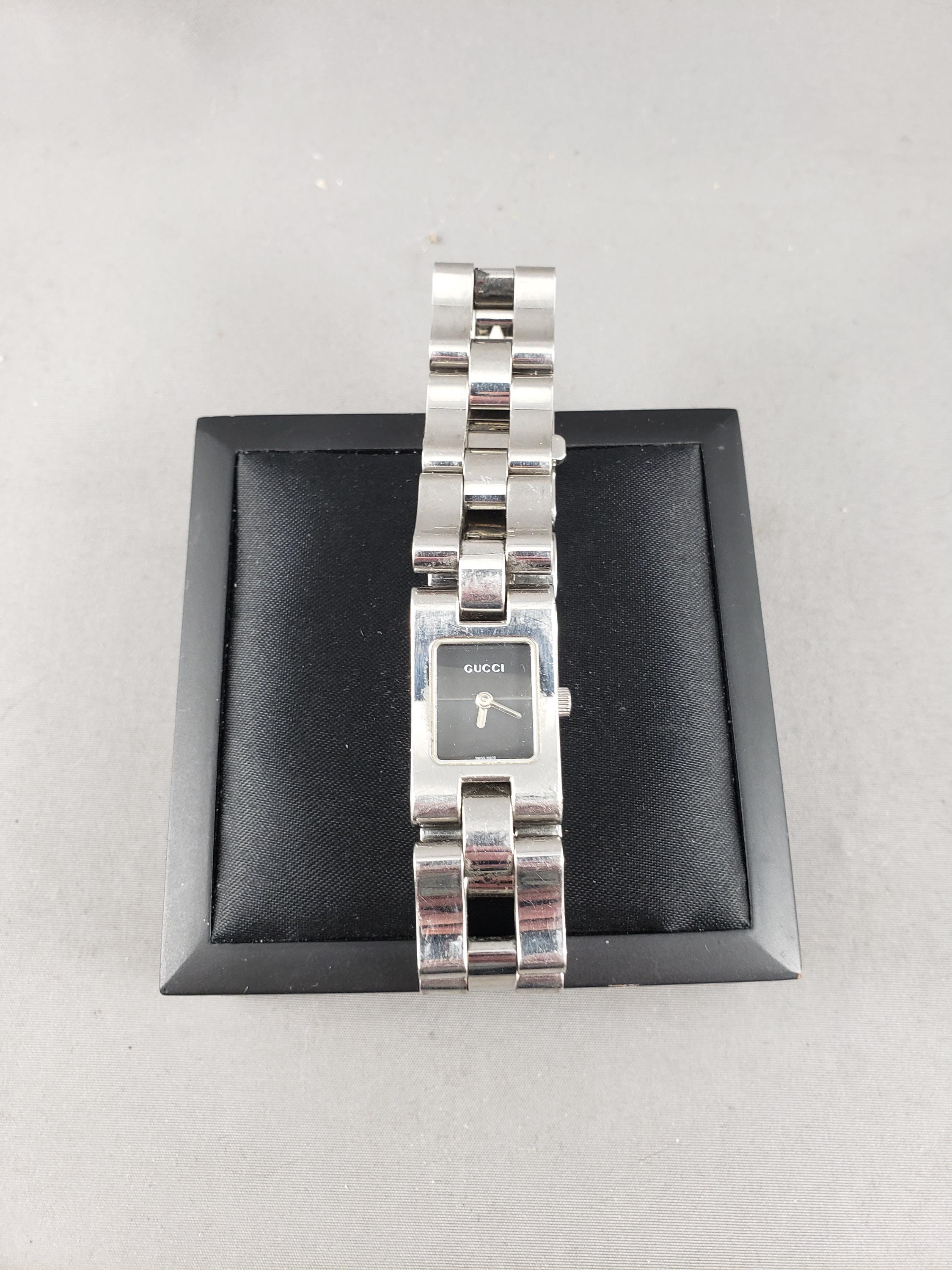 264 稼働 GUCCI レディース 時計 2305L シルバー ブラック Vintage Gucci 2305L Watch - Etsy