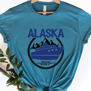 Alaska cruise 2025 Sweatshirt,Matching Cruise Shirts,Cruise 2025 Shirts,Matching Family Outfits,Besties Cruise Vacation Shirt,Sweatshirt