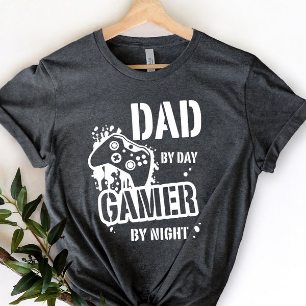 Dad By Day Gamer By Night T-Shirt , Dad Level Unlocked Gamer Shirt , Retro Gaming Gift T- shirt ,Father's Day Gift, Funny Daddy Gamer