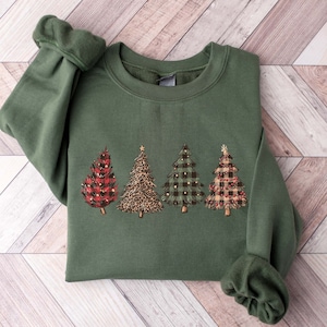 Christmas Sweatshirt, Christmas Sweater, Christmas Crewneck, Christmas Tree Sweatshirt, Holiday Sweaters for Women, Winter Sweatshirt