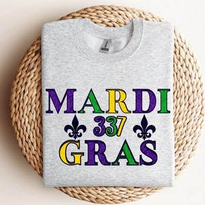 Mardi Gras Sweatshirt Hoodie, Mardi Gras Shirt, This Girl Needs A Drink, Mardi Grass Festival Shirt, New Orleans Shirt