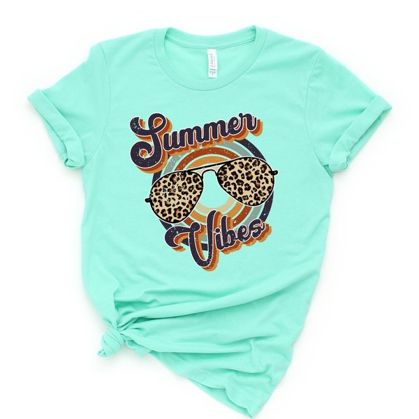 Sommer Vibes Shirt,Sommer Gepard Shirt,Urlaub Shirts für Frauen,Retro Sommer Vibes Shirt,Vacay Mode,Urlaub Tee,Frauen Reise Tee