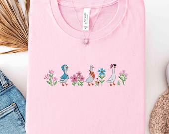 Embroidered Goose Shirt, Cute Duck Floral Tee, Farm Animal T-Shirt, Cottagecore Goose Top, Spring Flower Sweatshirt, Gift for Bird Lovers