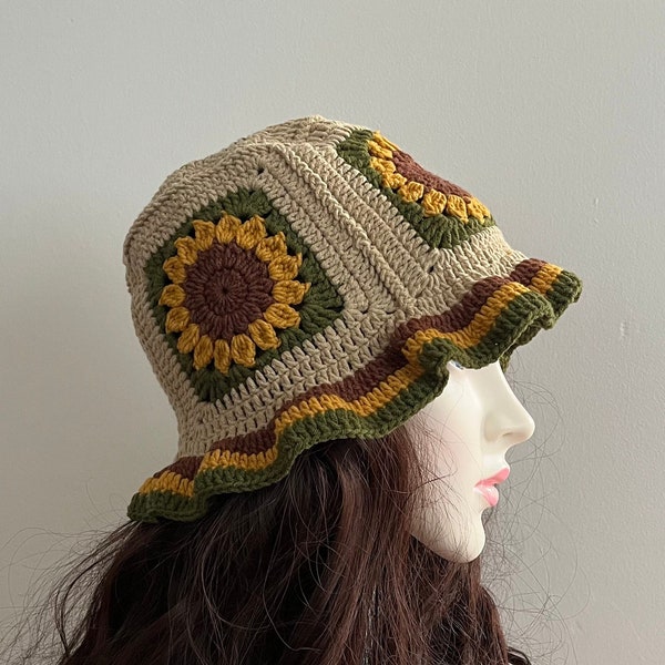 crochet sunflower bucket hat, beige green sunflower hat, handknit beige green bucket hat cotton, sunflower accessory, gift for her