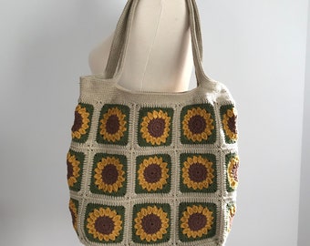 Gehaakte vierkante oma-tas met zonnebloem: handgemaakte katoenen boho-tas