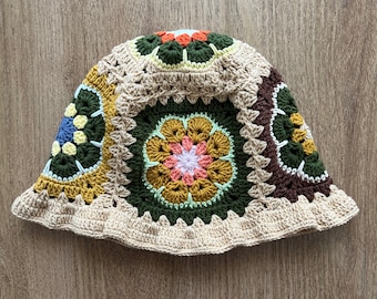 chapeau bob au crochet, chapeau bob carré de grand-mère vert marron clair fleur jaune, coton tricoté main, chapeau bohème unique unisexe, chapeau patchwork