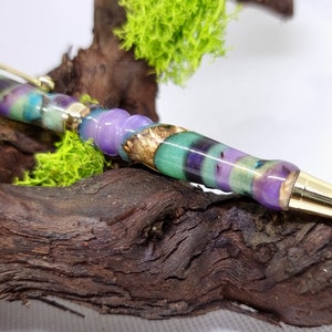 Caneta de resina epóxi feita à mão