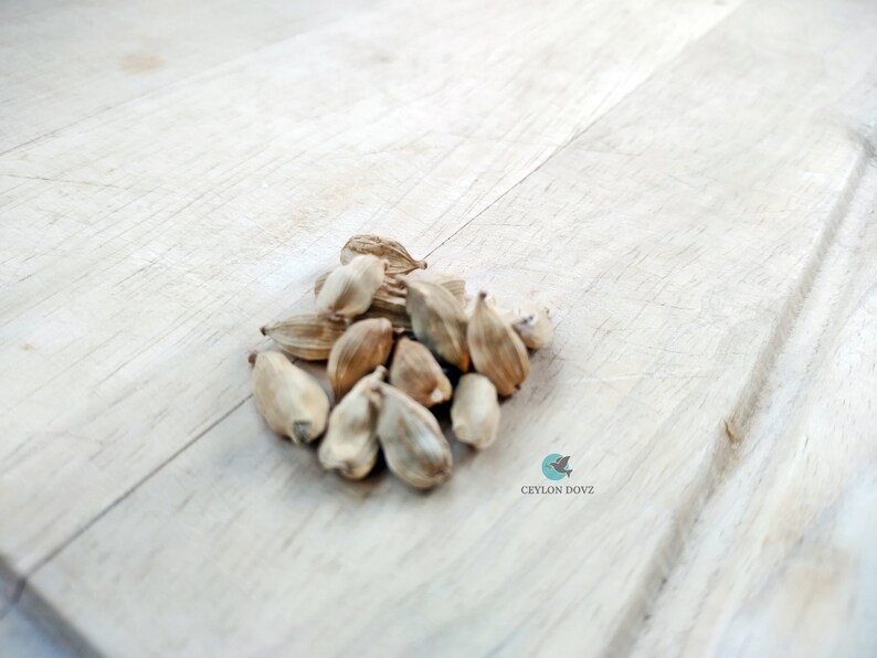 Green Cardamom Pods Ground Seeds Premium Quality Whole Cardamon Nongmo