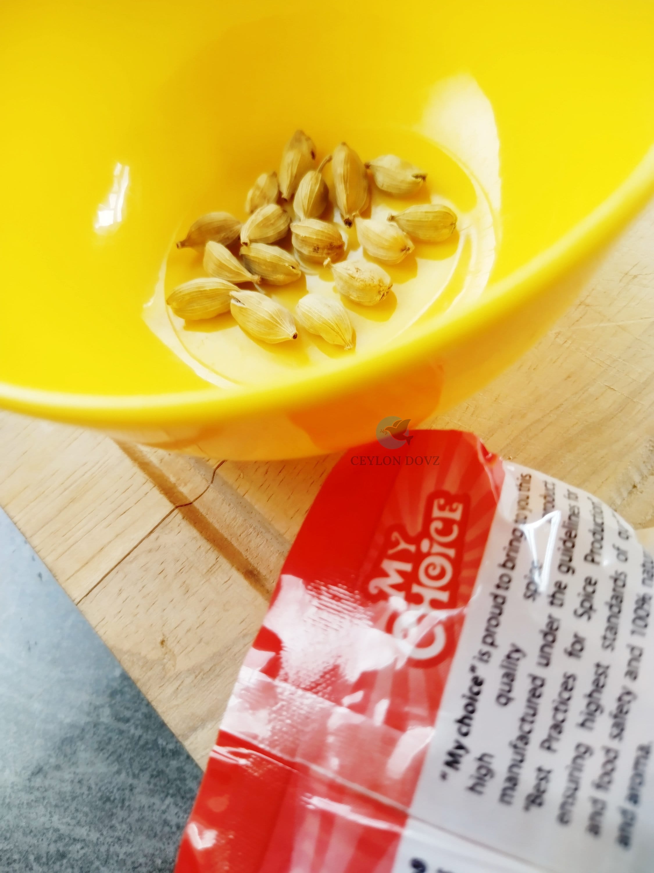 Green Cardamom Pods Ground Seeds Premium Quality Whole Cardamon Nongmo