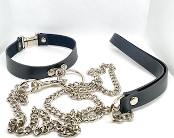 Leather choker with ring and chain with handle on carabiner