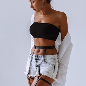 Leather Leg Garters – 2 Adjustable Straps for Dance & Photoshoots (Unisex)