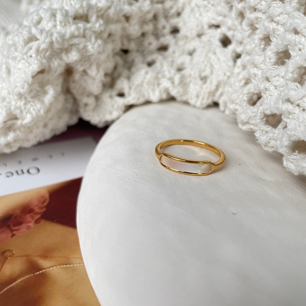 Gold Signet Ring Shell Ring,18ct Gold Rings,18k Gold plated Ring, Vermeil Chunky Gold Ring, Ring, Gold Band Ring, Thin Band Gold Ring