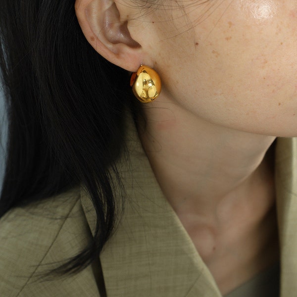 Chunky 18k Gold Dome Hoop Earrings,C Shape Hoop Earrings,Statement Gold Earrings,Sphere Gold Earrings,