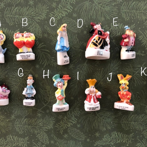 Vintage rare Fèves française - Miniatures figurines Alice au pays des merveilles