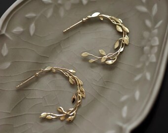 925 Sterling Silver Leaves Earrings - 2 Colours Available, Olive Leaf Earrings, Dangle Plant Wedding Earrings *Gift for Her*B429
