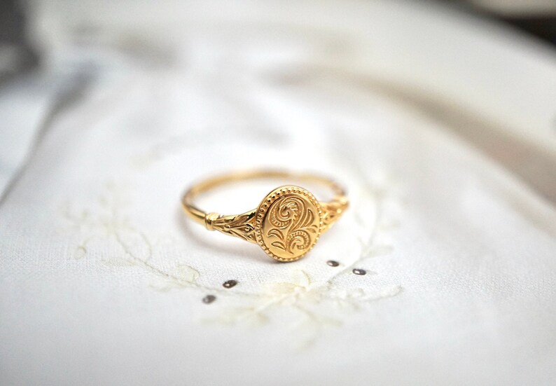 Gold Plated Sterling Silver Signet Ring, Vintage Style Adjustable Ring, Flower Ring, Carved Plant Ring, Wreath Ring, *Gift For Her *R058* 