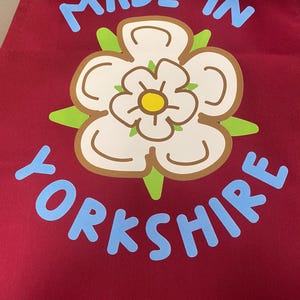 Made in Yorkshire with White Yorkshire Rose Unisex Apron 86cm Tall Keepsake