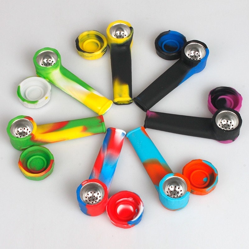Unbreakable Food Grade Lidded Silicone Pipe with Small Metal Bowl.