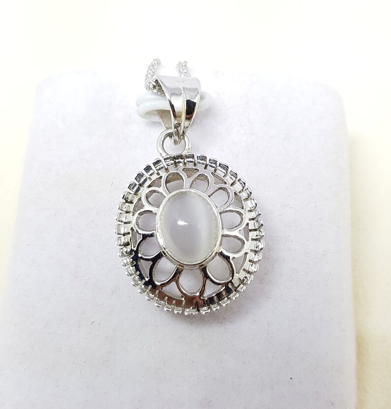Natural Moon Stone 925 Silver Pendant June Birthday Stone Pendant Handmade Moon Stone Silver Necklace Beautiful Work Pendant Christmas Gift