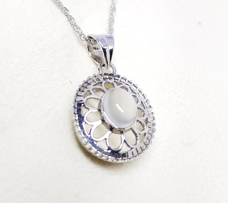 Natural Moon Stone 925 Silver Pendant June Birthday Stone Pendant Handmade Moon Stone Silver Necklace Beautiful Work Pendant Christmas Gift