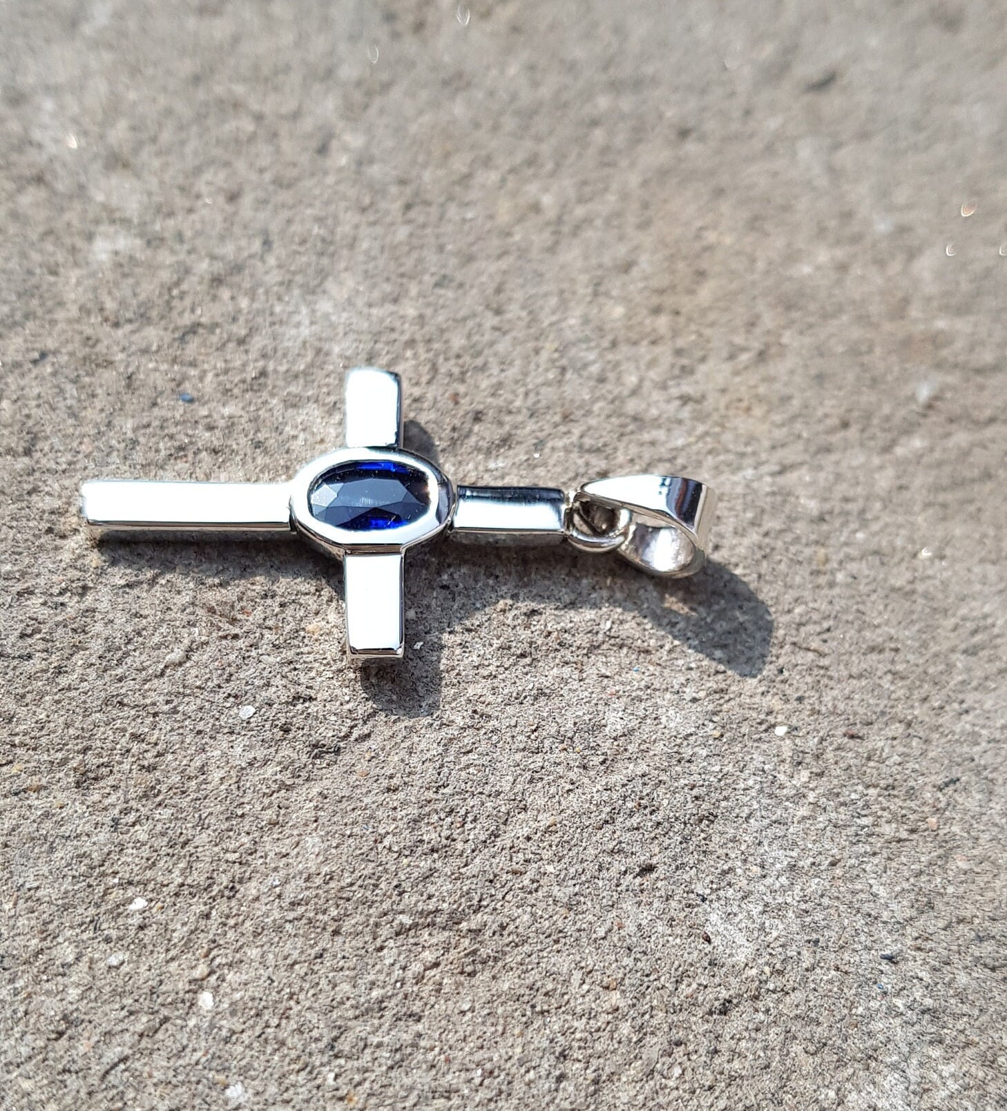 30 CT Natürlich Blauer Saphir Zertifiziert Ovalschliff 925 Solid