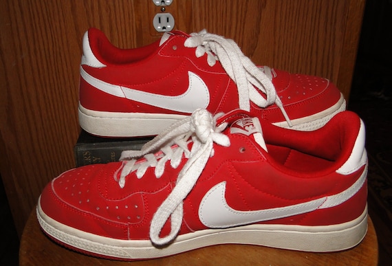 Red Nikes Shoes Unisex Legend Varsity Sneakers Red