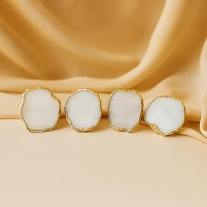 Set of 4 White Agate Napkin Rings Holder Personalized for Dinner Table/wedding/events