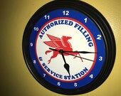Mobil Pegasus Oil Gas AuthFilling Service Station Garage Bar Advertising Man Cave Wall Clock Sign