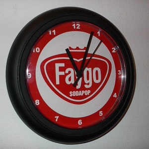 Faygo Detroit Logo Cola Soda Fountain Diner Kitchen Bar Advertising Wall Clock Sign