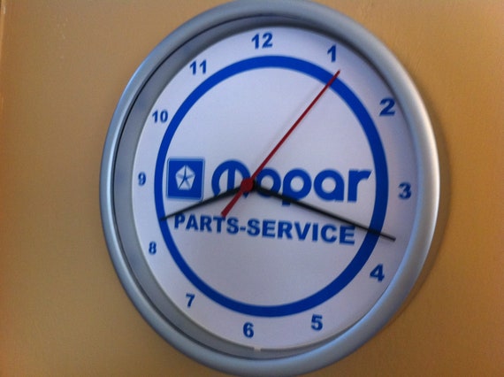 Mopar Hemi Logo Auto Motors Auto Mechanic Garage Bar Advertising Man Cave Silver Wall Clock Sign