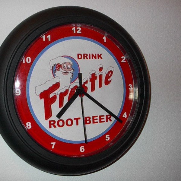 Frostie Root Beer Soda Fountain Diner Kitchen Bar Advertising Wall Clock Sign