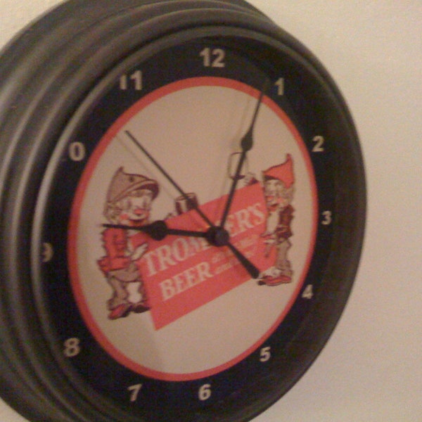 Trommers Elf Gnome Beer Bar Advertising Man Cave Wall Clock Sign