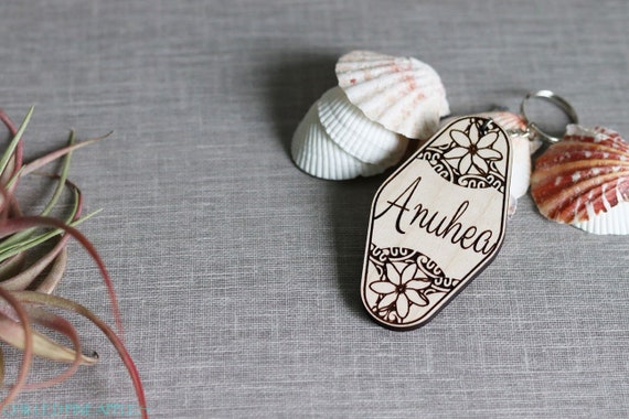 Tiare, Tahitian Gardenia Flowers & Polynesian Tribal  - Personalized Vintage Hotel Style Keychain - Wooden Name Tag Key Chain