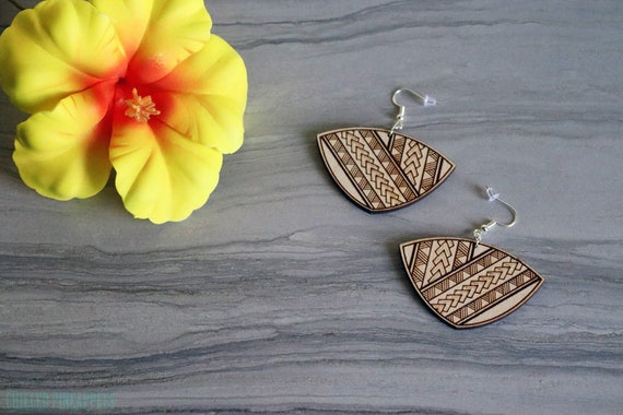 Polynesian Tribal Fan Shaped Earrings Lightweight Laser Engraved Earrings Polynesian Fashion Dangle Earrings Large Wooden Earrings