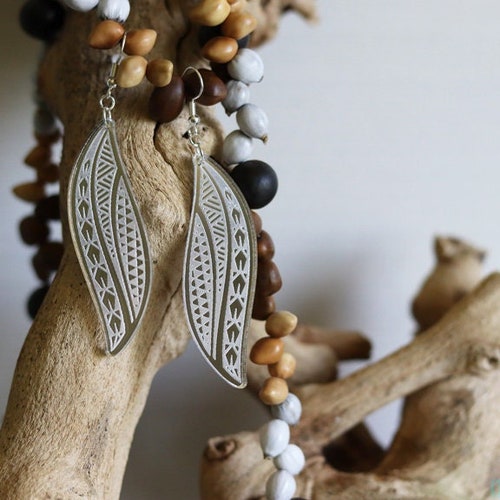 Polynesian Tribal Wave Silver Swirl Earrings Long Dangle Earrings Handmade Polynesian Tribal Designs Polynesian Fashion Luau Attire