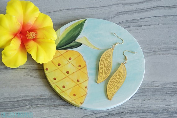 Polynesian Tribal Wave Gold Swirl Earrings Long Dangle Earrings Handmade Polynesian Tribal Designs Polynesian Fashion Luau Attire
