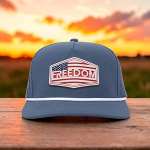 Freedom PVC-patchhatt | Laserperforerad prestationshatt | Amerikansk hatt | Patriotisk | Present till honom henne