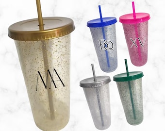 Reusable Glitter Plastic Cups Lid and Straw, Personalized Party Favors Cups, Wedding tumblers, Party Tumblers, Reusable Party Cups 24oz