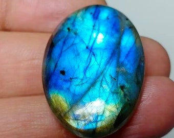 Beautiful Blue Labradorite Palm Stone, Natural Labradorite Crystal, Oval Shape Cabochon, Gemstone For Making Jewelry, 32x22x6mm 38.50 Carat