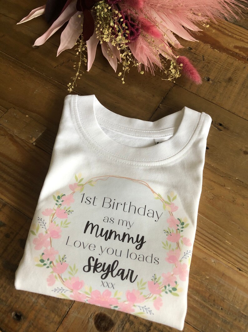 Personalised Flower Wreath T-shirts image 2