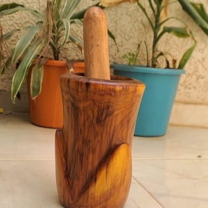 Handmade Vintage Moroccan Wooden Mortar and Pestle: Herb Spice Grinder (7.08 inches)