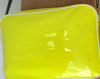 バッグ pry00s adidas shoulder bag yellow Y2K adidas - 00s adidas テック メッセンジャー ショルダーバッグ