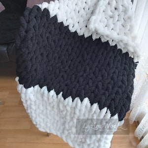 Chenille blanket