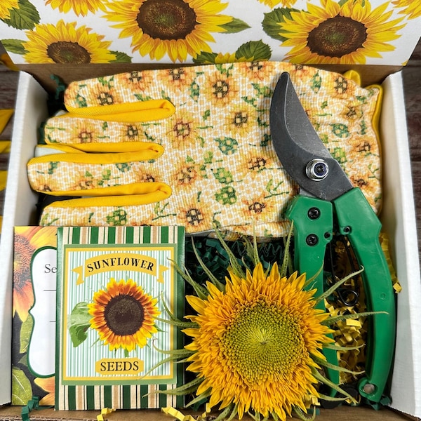 Sunflower gardening gift box, personalized garden gift, Mother's Day gift, garden gift for her, Sunflower lover