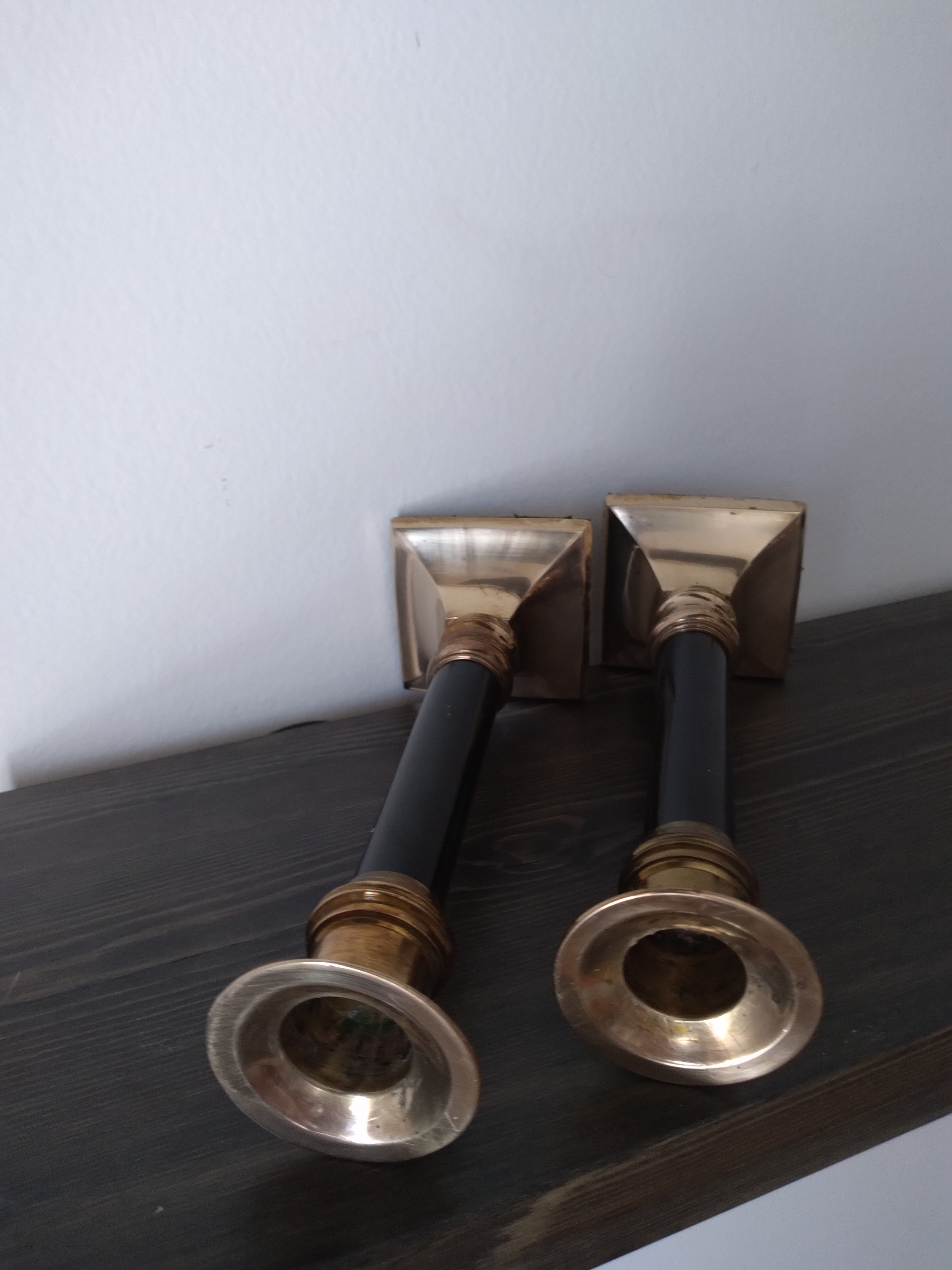 Un par de palos de vela pilar de latón y negro lacado | Etsy