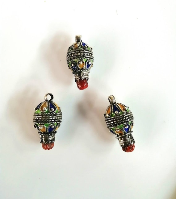 Three ancient ethnic Kabyle pendants for fixation… - image 1