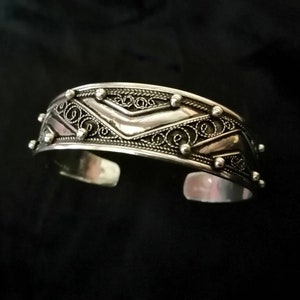 A Berber filigree bracelet with a geometric design, Berber bracelet, African jewelry, Tuareg, Moroccan, tribal, women's bracelet
